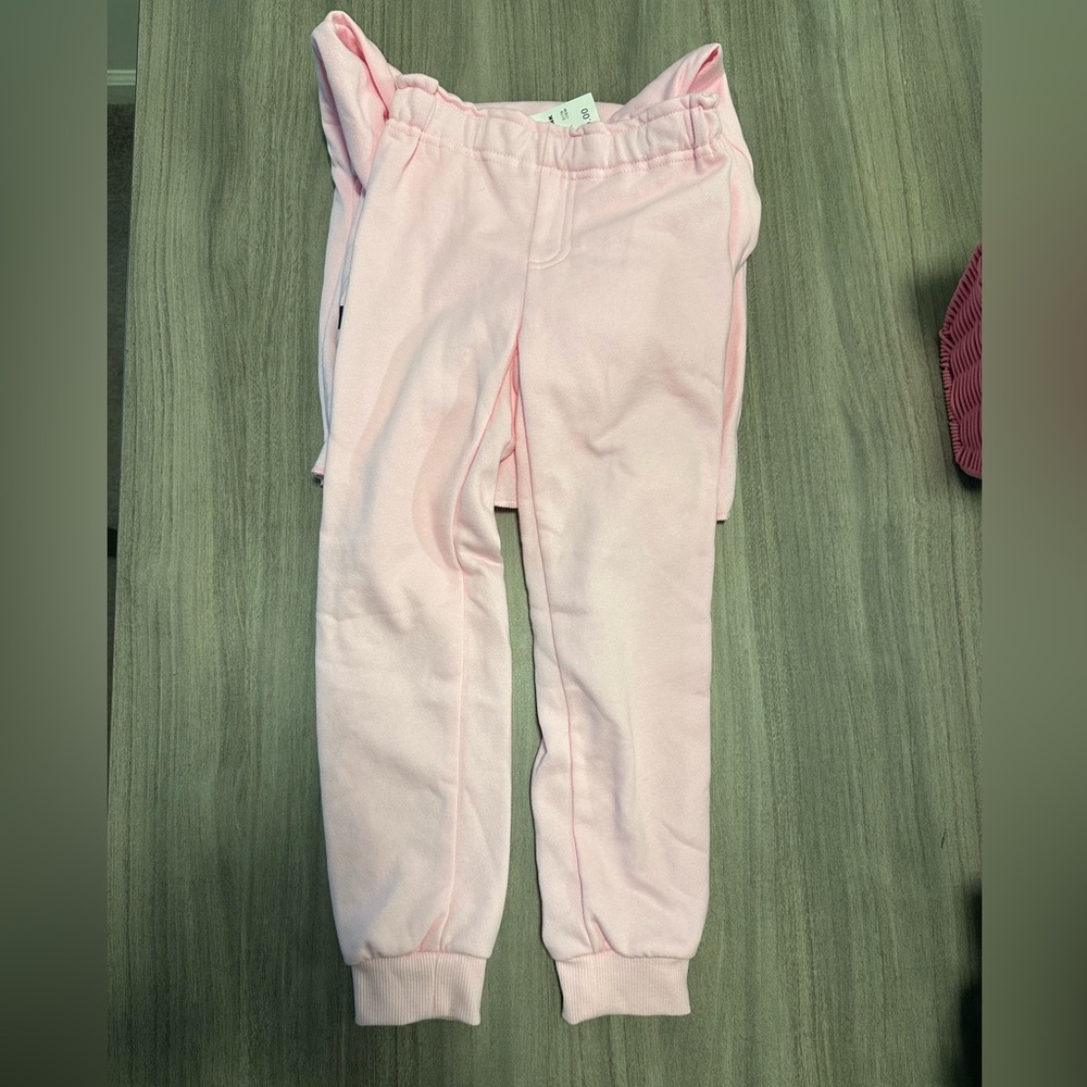 Bluey Pink Hoodie set 5T - Picture 3 of 4